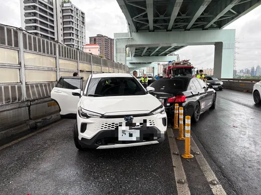 北市水源快速道路2車追撞　5歲童送醫