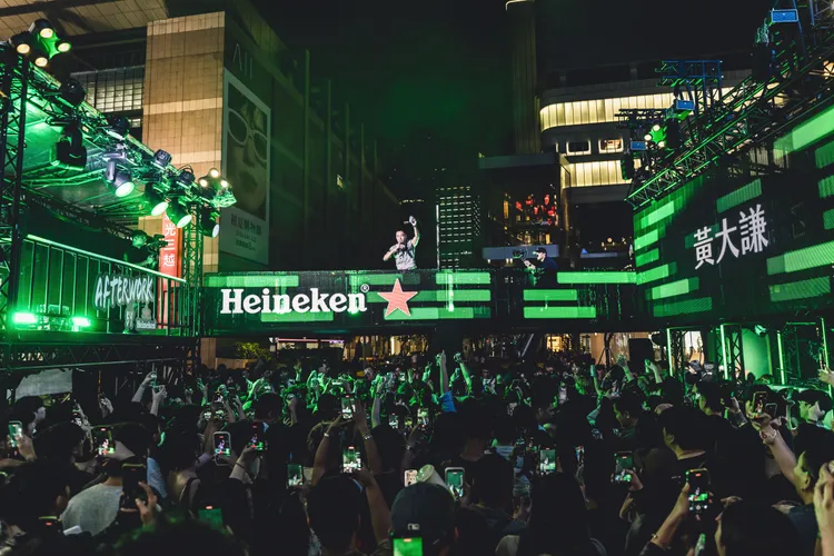 黃大謙現身海尼根「粉會交朋友」派對獻唱多首歌曲。海尼根提供