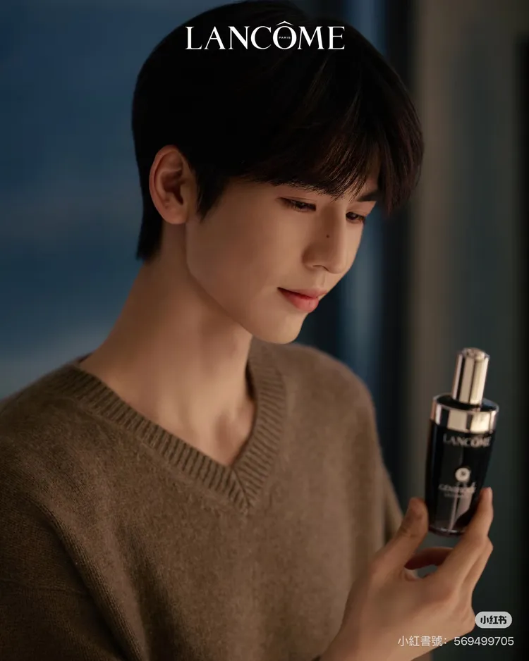 張凌赫愛用蘭蔻小黑瓶Pro。翻攝小紅書
