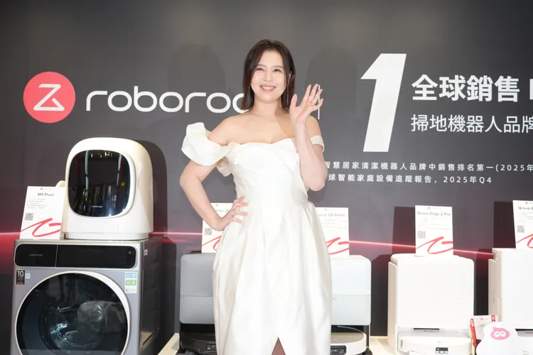 劉品言亮麗回歸。攝影中心攝