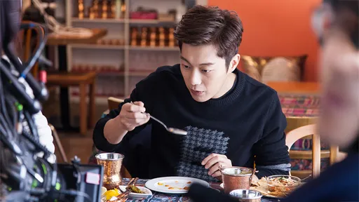 尹斗俊變身吃播男神！當兵食不下嚥更萌生憂鬱　來台對麻辣鍋讚不絕口