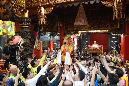 進喔、進喔！白沙屯媽祖回宮安座　5月1日開爐重現聖顏　