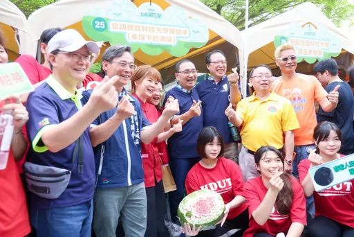桐花雪美翻新北！客家桐花祭浪漫開幕　7大路線一次賞