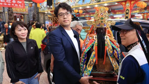 藍營圍攻沈伯洋　簡舒培：「撲馬出馬，萬安不安」正在發生