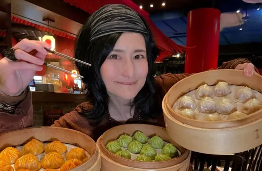 日本大胃女王來台感受台灣熱情　狂被加菜「差點撐不住」