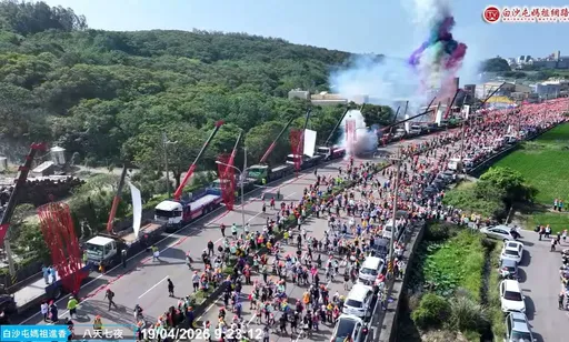 白沙屯媽祖回鑾返抵苗栗　18輛「炮城」迎駕！明下午回宮安座