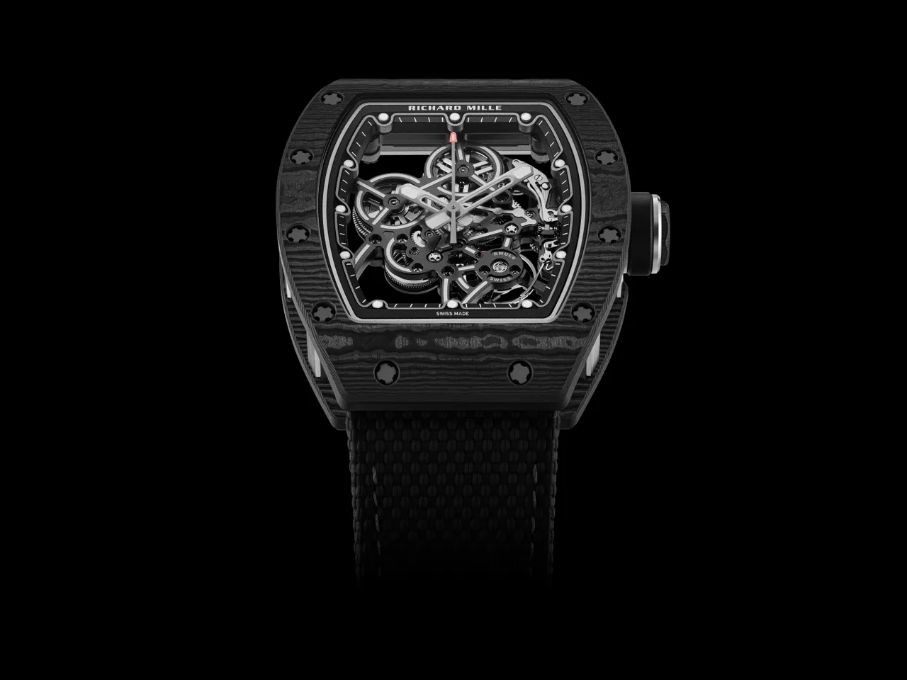 RICHARD MILLE RM 55-01手動上鍊腕錶，37.95×10.75×47.33mm，Carbon TPT碳纖維錶殼，鈦合金與碳纖維四層刻度圈，RMUL4手動上鍊機芯，動力儲存約55小時。品牌提供