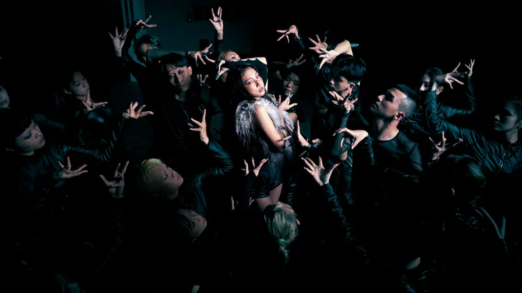 郁欣新歌《Want Me Back》以群舞氣勢展現超群實力。KTJ Holding 提供