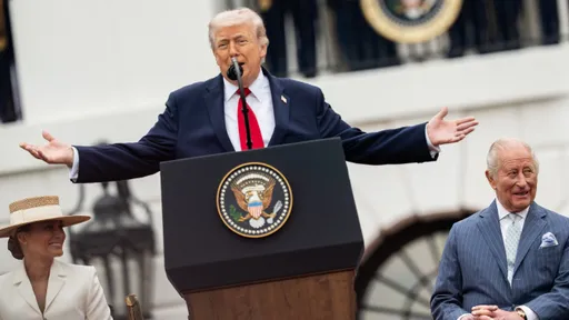 總統級爆料！川普白宮歡迎英王來訪　用這招讓查爾斯三世笑開懷