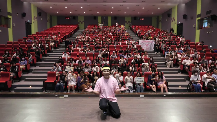 香蕉哥哥希望大家不時能回到童年，不忘初心。台北海大提供