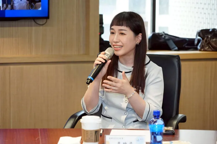 遠東SOGO員工分享「育兒減少工時」試辦計畫。北市府提供