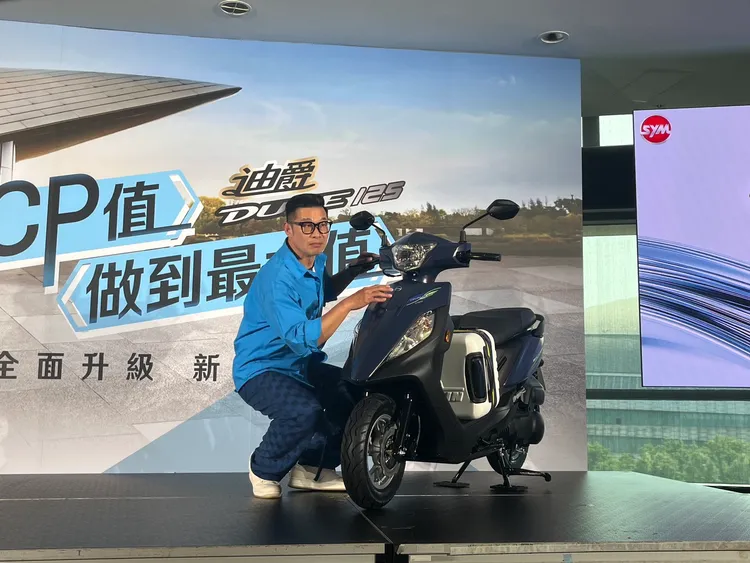 新車發表現場也邀請到藝人馬力歐現身分享使用心得。周奕豪攝