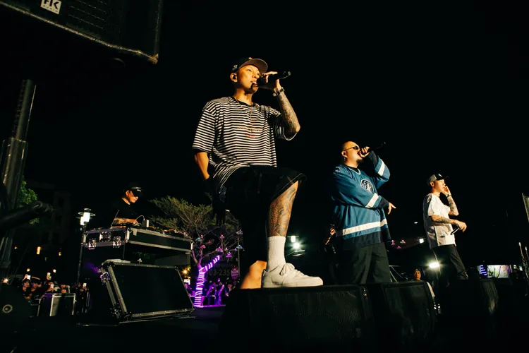 頑童MJ116前進花園夜市為演唱會造勢，粉絲嗨翻。本色音樂提供