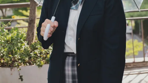 29歲高中師家中猥褻17歲女學生　1個月後竟獲頒優良教師