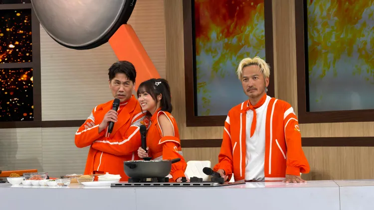 羅時豐（左）、KID錄影。麥卡貝網路電視提供