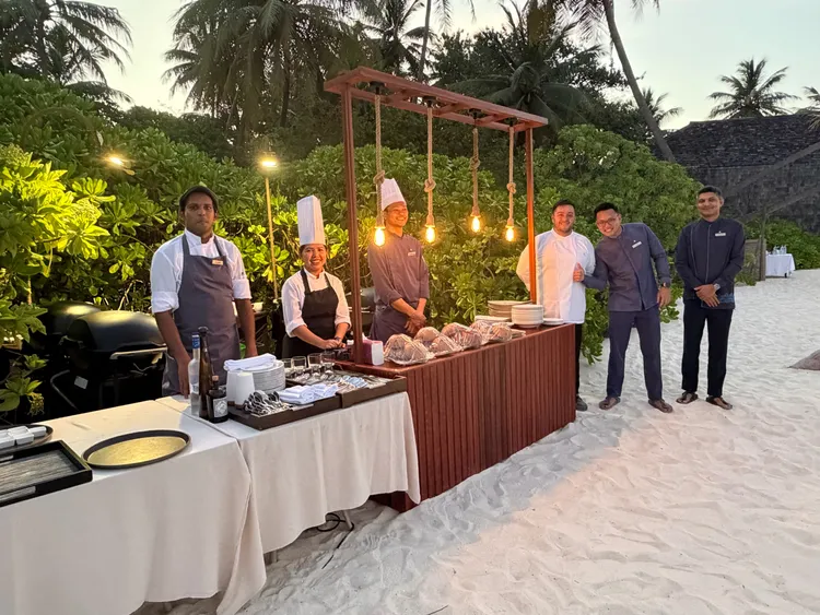 Chris規劃水晶婚的每個細節，還原度極高。