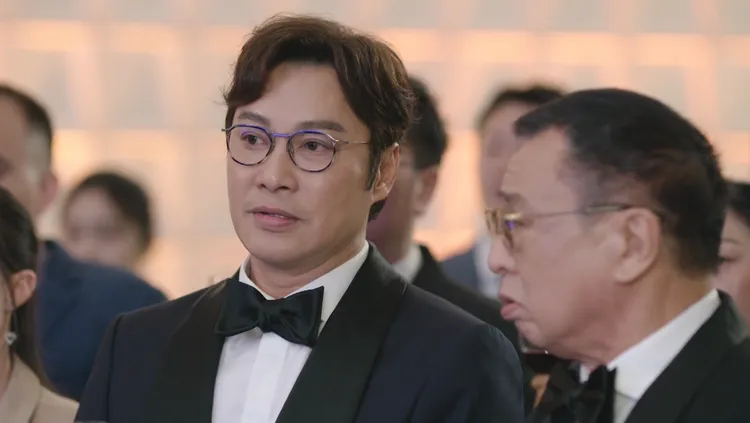 金馬男配譚耀文（左）睽違20年重返TVB。翻攝自台灣大哥大MyVideo