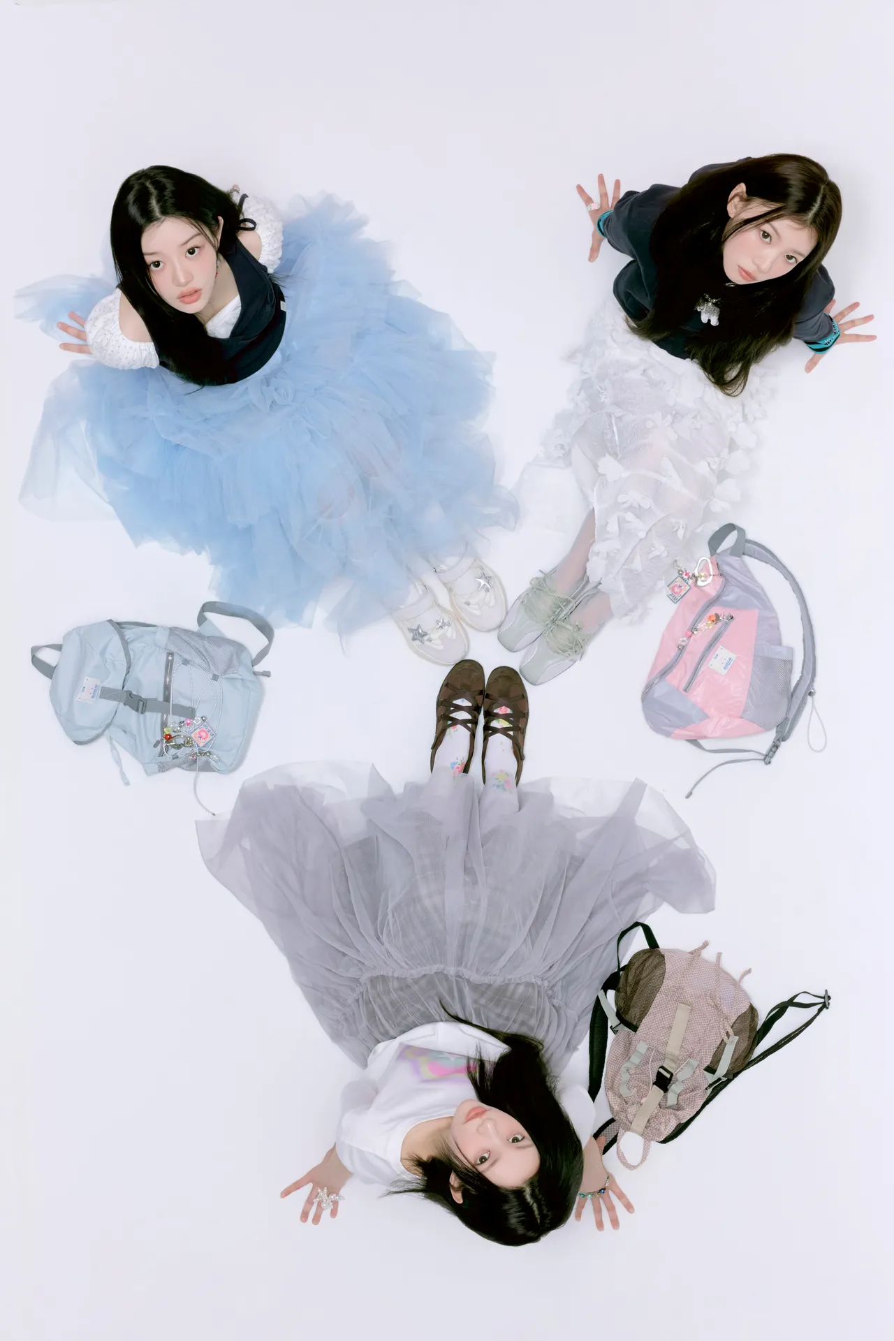 Rockfish Weatherwear與ILLIT推出聯名系列。品牌提供