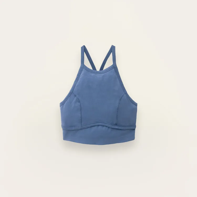 ba&sh 霧灰藍FIAR運動短版上衣，3610元。品牌提供