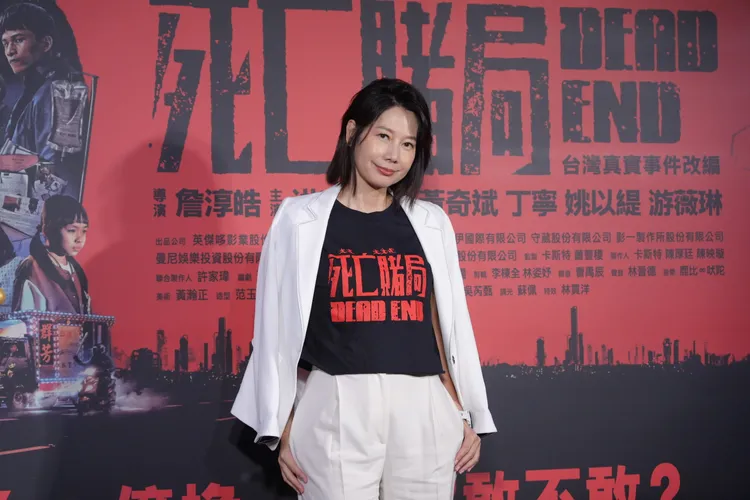 丁寧難得演反派。攝影中心攝