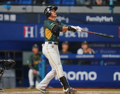 「大王」復活了！王柏融「百轟」達陣　中職史上第28人