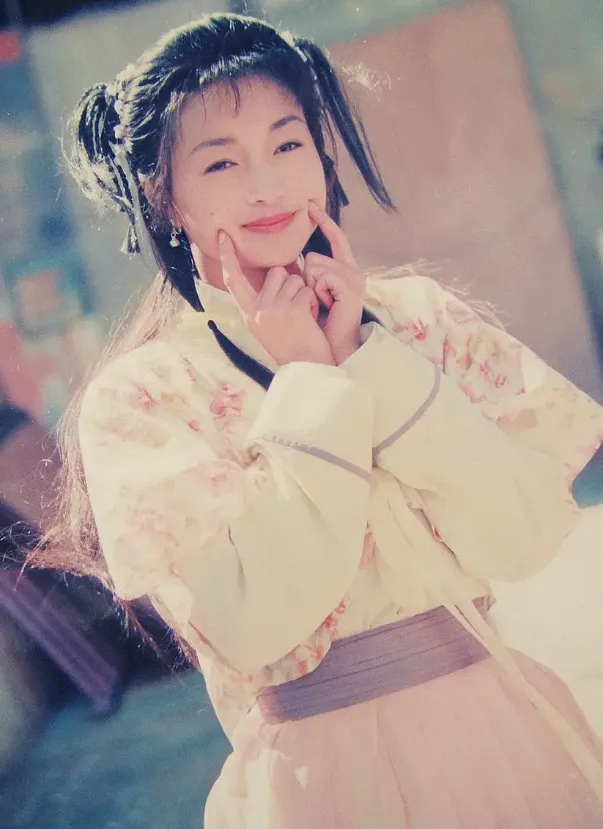 李綺虹當年在古天樂版《神鵰俠侶》演郭襄俏皮可愛。劇照