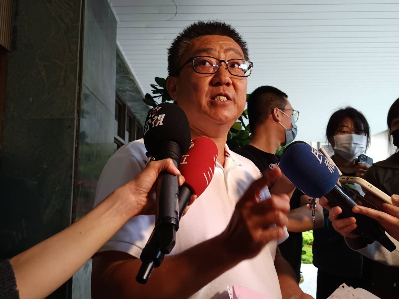 塑膠袋之亂|嘉市商圈爆中南部嚴重缺貨 後續恐引發餐飲漲價潮