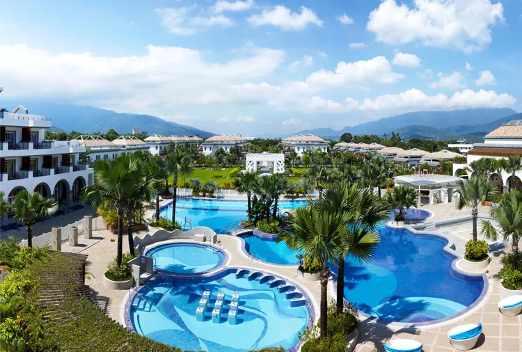 國旅推出限量一口價自由行商品，台東池上日暉渡假村自由行2日2,999元起。業者提供