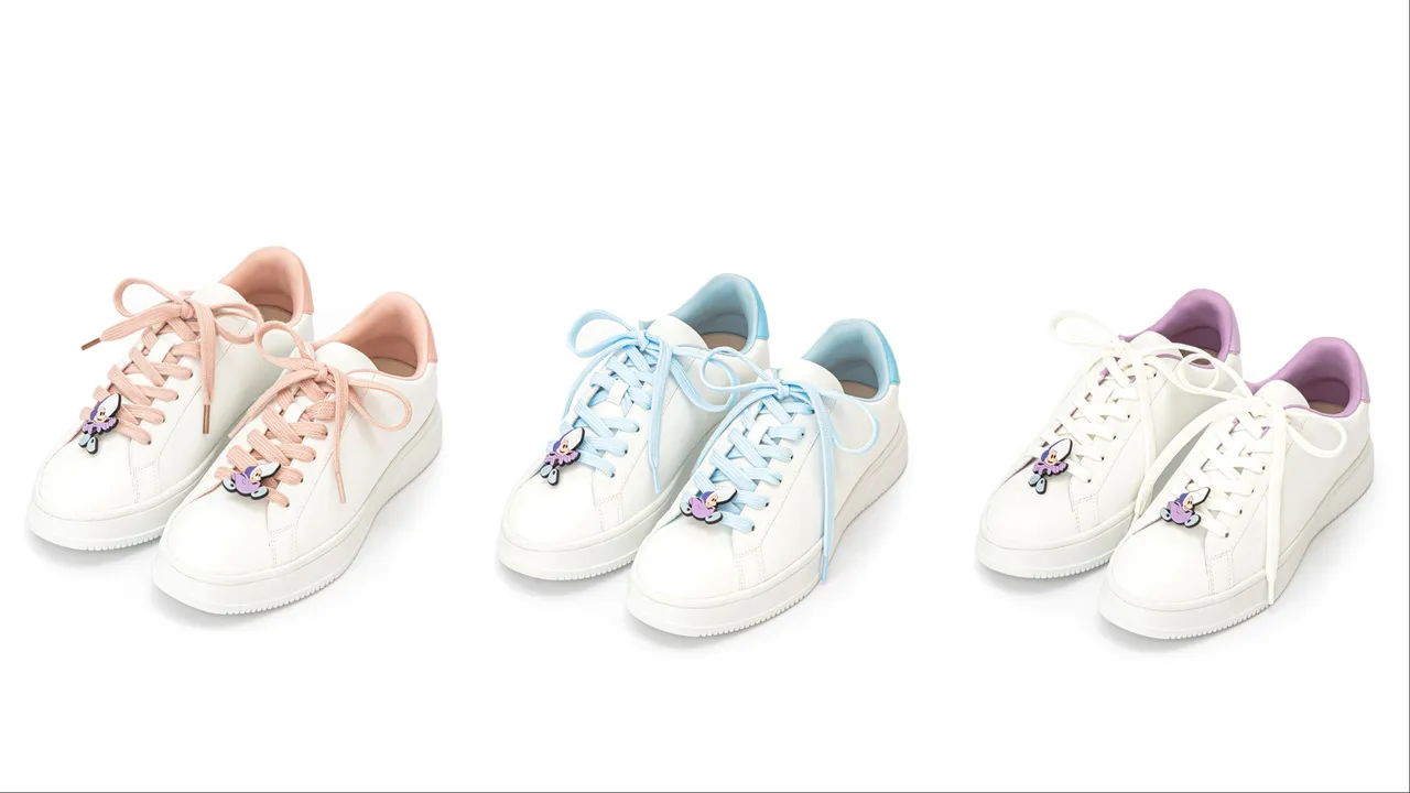 D+AF聯名Disney牡蠣寶寶款雙色鞋帶小白鞋，各1980元。品牌提供