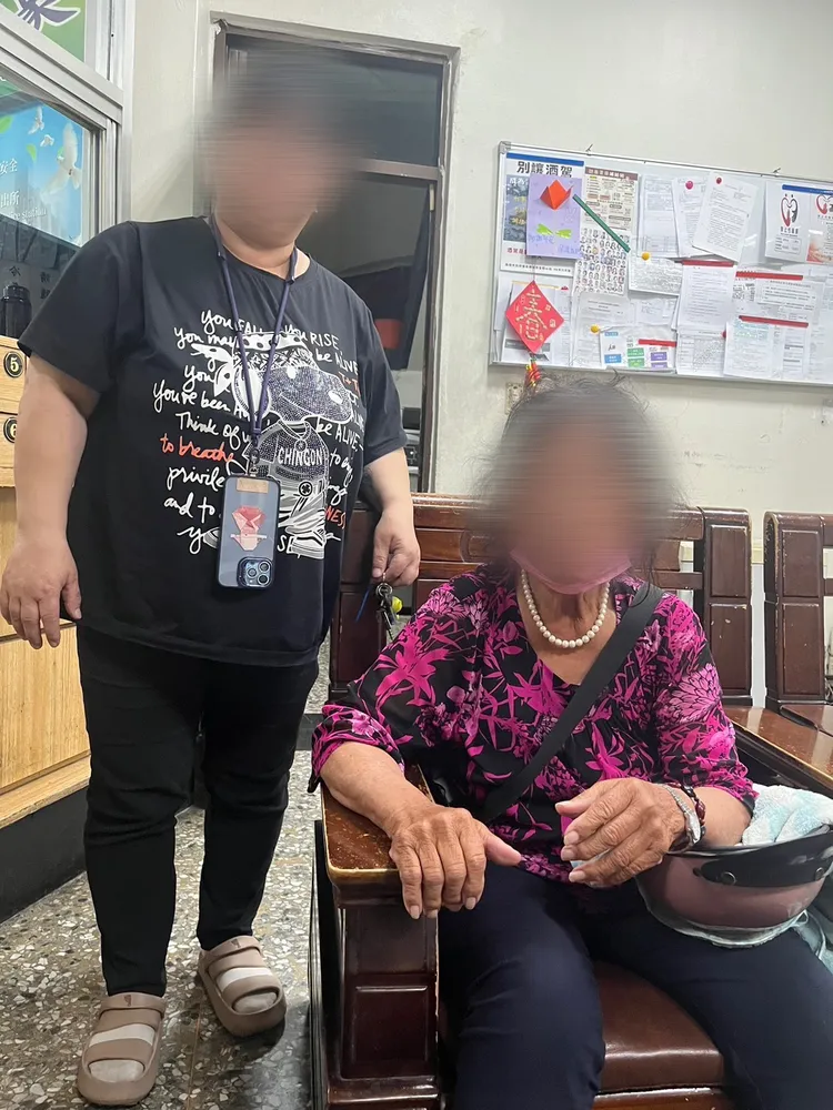 家人開心找到老婦。翻攝畫面