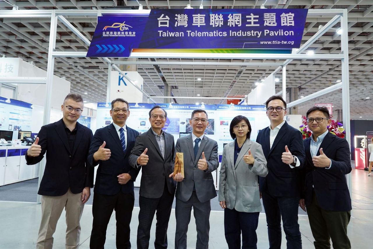 研華智慧移動展亮相車載邊緣AI 自駕、港口到車隊管理全面落地