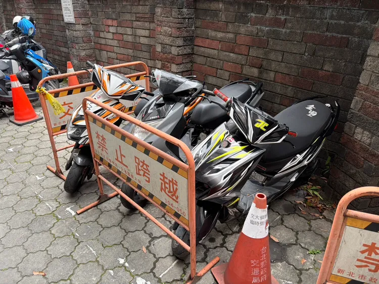 該案查扣的3台改裝車。翻攝畫面