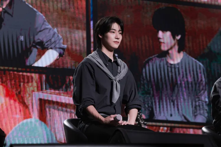 李承協演唱《等待京道》的原聲帶《Last Spring》。SHOWOFFICE提供