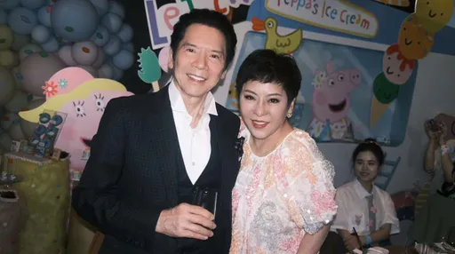 向太被向華強女兒控拿菸頭燙她！喊冤要老公作證　大嘆「後媽不好當」