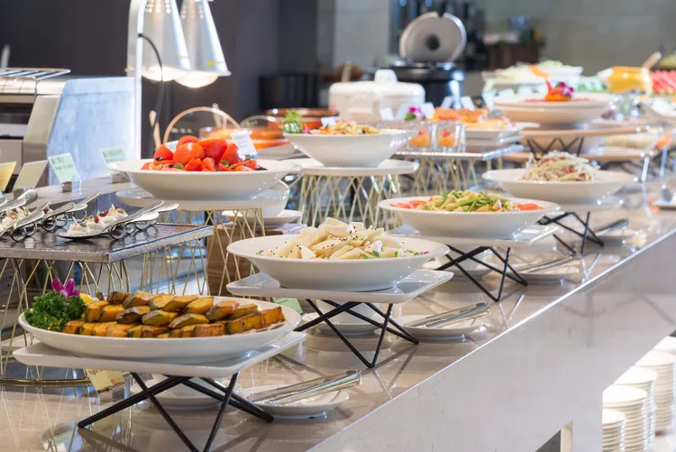 煙波蘇澳四季雙泉館提供豐盛早午餐自助餐，結合在地食材與多元料理風格，呈現豐富餐飲體驗。煙波國際觀光集團提供