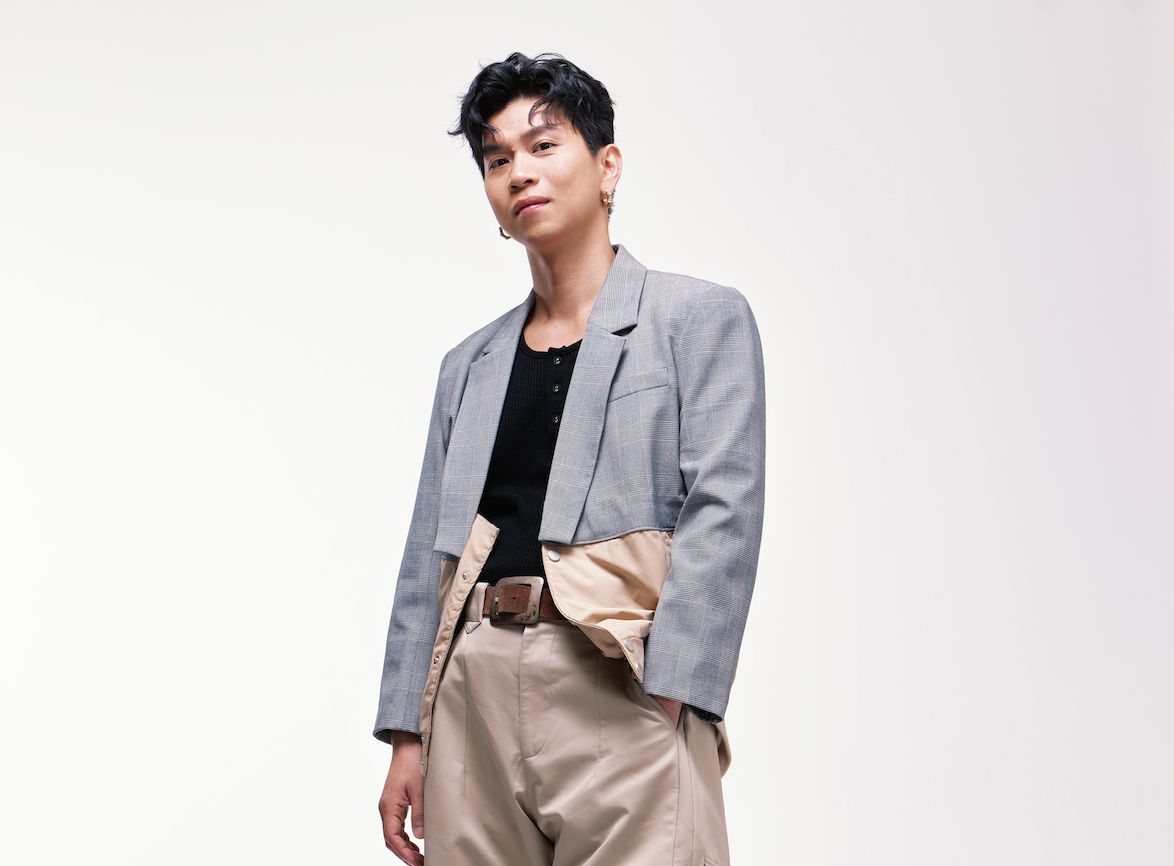 致敬《玫瑰玫瑰我愛你》 黑色幽默唱出遠距戀酸澀