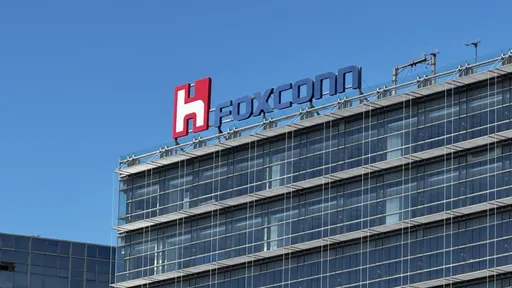 鴻海土城廠區遭搜索　疑主管涉收回扣檢調帶回3人