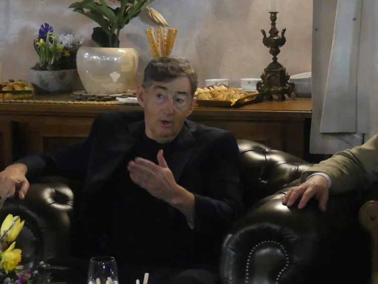 匈牙利寡頭企業家洛林茨．梅薩羅斯是總理奧班的親信與「白手套」。翻攝wiki/Lőrinc Mészáros