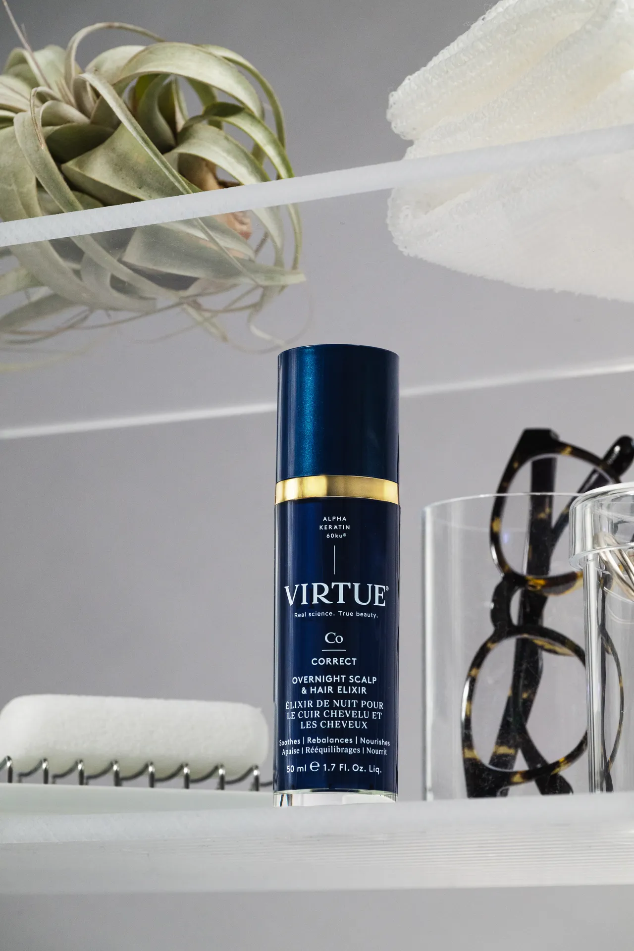 Virtue晚安髮肌修護精萃，50ml／2380元。品牌提供