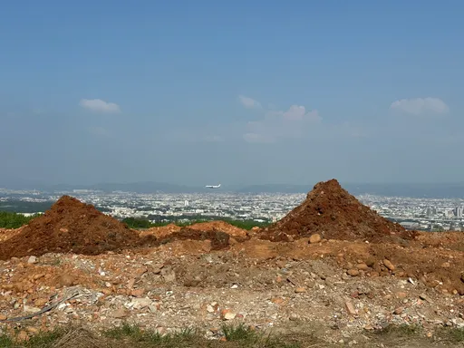 河川、軍用地遭狂倒近10噸廢棄物　中檢3年起訴80人！查扣沒收近億元