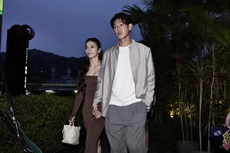 宋芸樺日前大方牽手圈外男友，不知是否好事將近。資料照、攝影中心攝