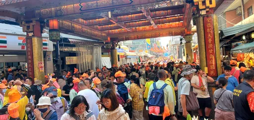 媽祖進香爆亂象！她拜託香燈腳4件事：又不是蝗蟲⋯