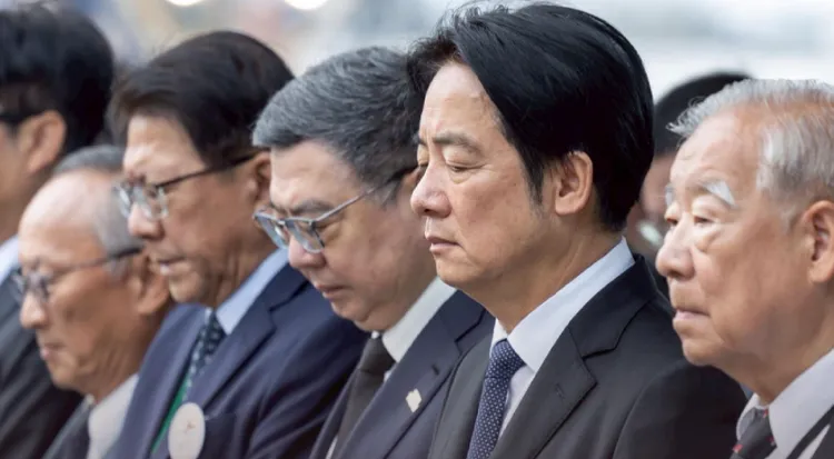 總統賴清德（右二）與行政院長卓榮泰（右三）。翻攝自賴清德臉書