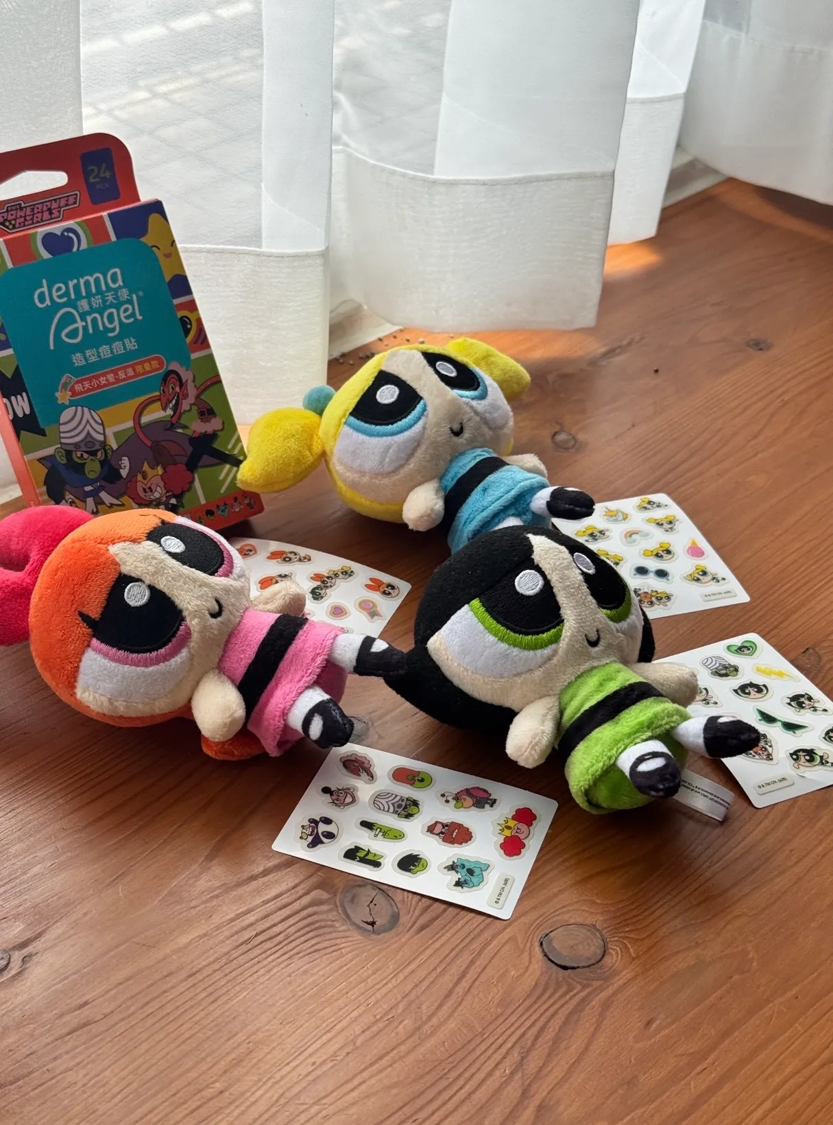 DermaAngel飛天小女警造型痘痘貼限量組。張家玲攝