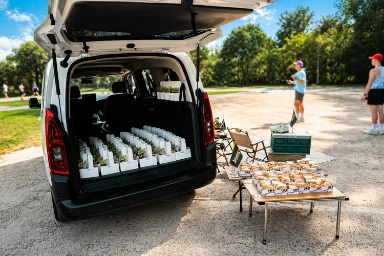 Citroën Berlingo作為活動支援車輛，展現大空間與多功能應用優勢。業者提供