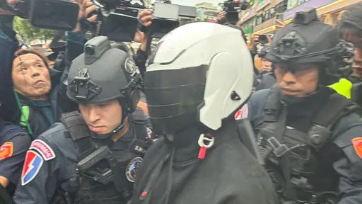 31歲男持假槍、假手榴彈搶劫中信銀　北市警聽槍聲不對...撲前逮人！