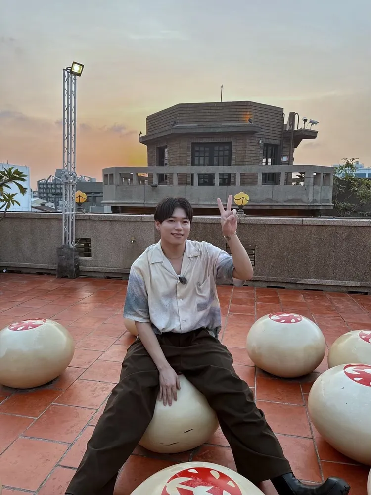 加納嘉將曾到台南錄影，還去參觀了AKIRA和林志玲的結婚場地南美館。翻攝加納嘉將IG