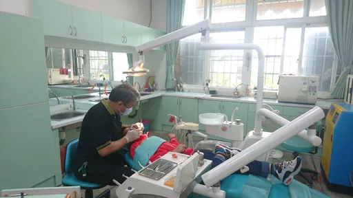 獨家｜仁心俠醫劉仁義23年21.5萬公里　往返山巔修補「缺口」