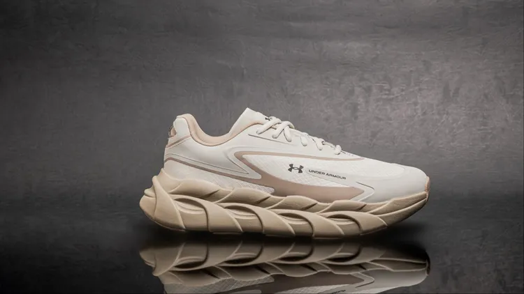話題跑鞋｜UA新作好百搭　雲端腳感、潮流外型撐起都會日常