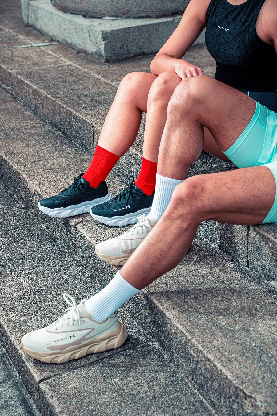 「UA HALO RUNNER SE慢跑鞋」設計核心圍繞著長效舒適與全能應用。品牌提供